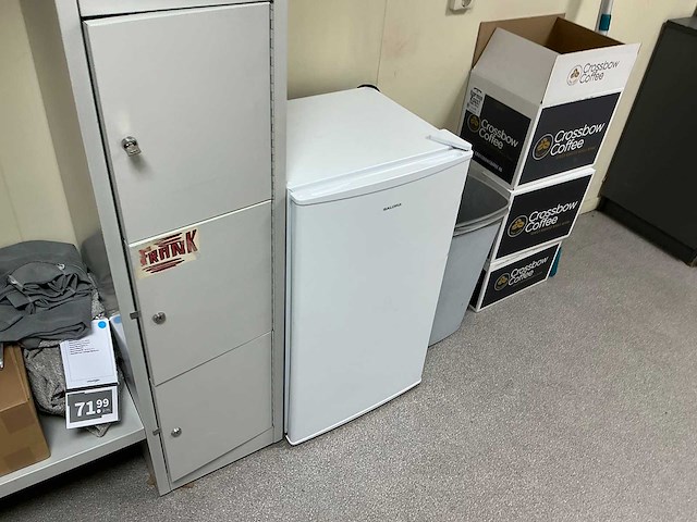 Inhoud kantine - afbeelding 4 van  6