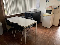 Inhoud kantine - afbeelding 11 van  18