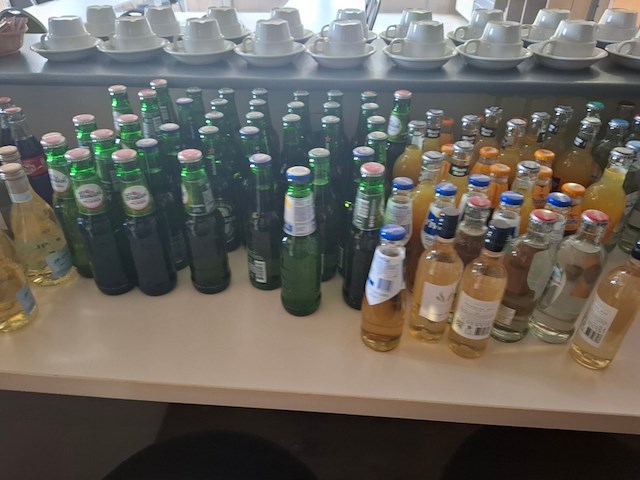 Inhoud kantine - afbeelding 4 van  13