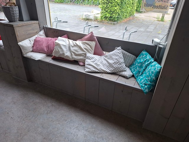 Inhoud kantine - afbeelding 8 van  13