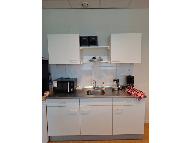 Inhoud kantine - afbeelding 1 van  11