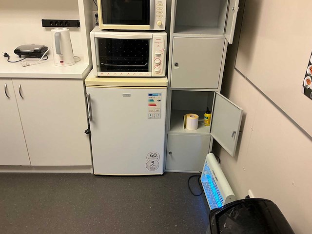 Inhoud kantine/kantoor - afbeelding 3 van  7