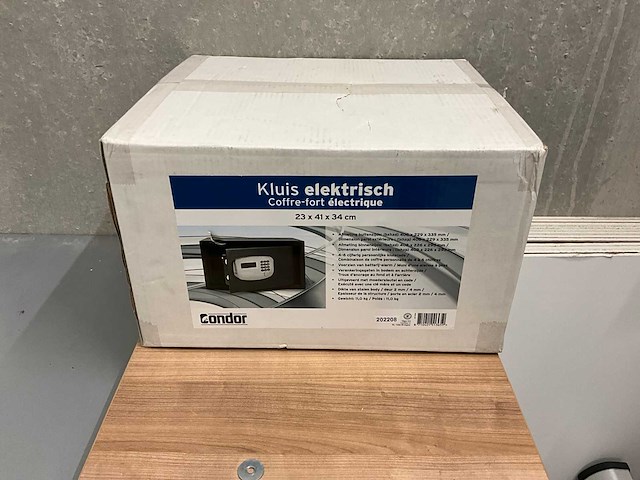 Inhoud kantoor en kleedruimte - afbeelding 4 van  9