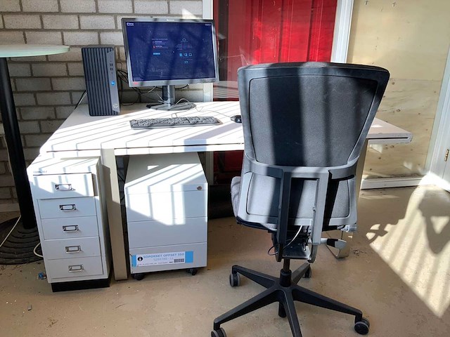 Inhoud kantoor - afbeelding 20 van  24