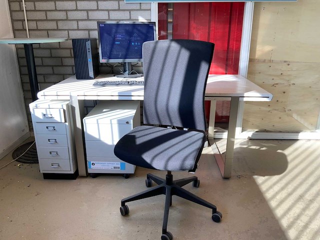Inhoud kantoor - afbeelding 21 van  24