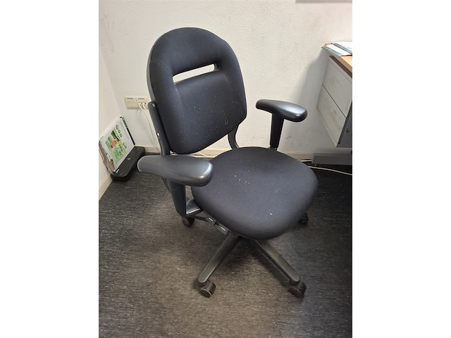 Inhoud kantoor - afbeelding 10 van  11