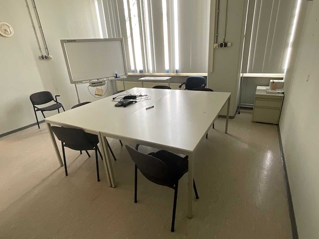 Inhoud kantoor - afbeelding 1 van  9