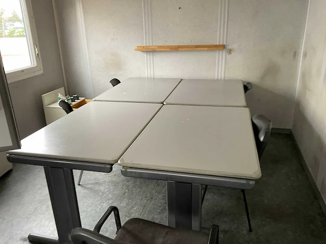 Inhoud kantoor/kantine ruimte - afbeelding 3 van  9