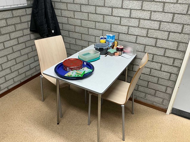 Inhoud kantoor/kantine - afbeelding 7 van  9