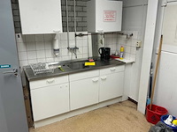 Inhoud kantoor/kantine - afbeelding 8 van  9