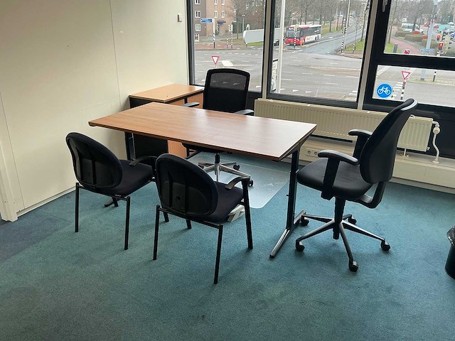 Inhoud kantoorruimte - afbeelding 1 van  6