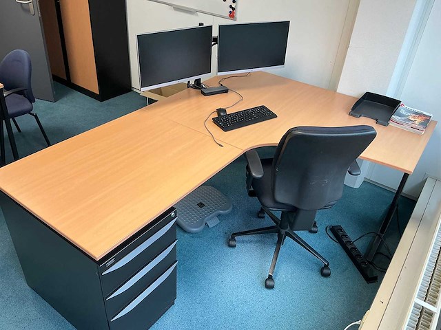 Inhoud kantoorruimte - afbeelding 2 van  8