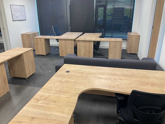 Inhoud kantoorruimte - afbeelding 12 van  19