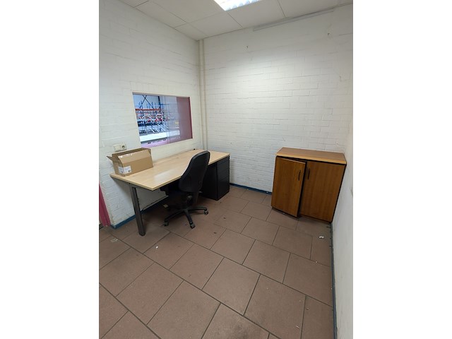 Inhoud kantoorruimte - afbeelding 8 van  15