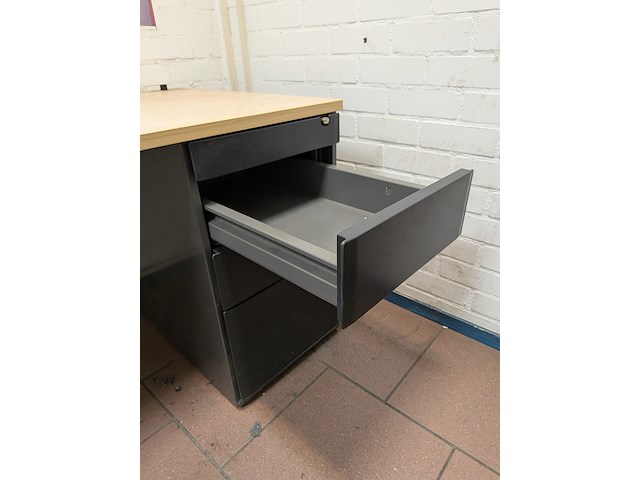 Inhoud kantoorruimte - afbeelding 12 van  15