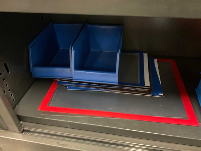 Inhoud kast diverse gereedschappen - afbeelding 8 van  17