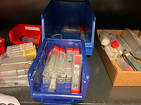 Inhoud kast diverse gereedschappen - afbeelding 13 van  17