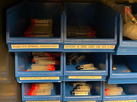 Inhoud kast diverse gereedschappen - afbeelding 17 van  17