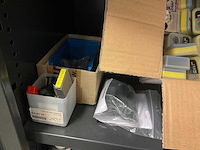 Inhoud kast diverse gereedschappen - afbeelding 8 van  21