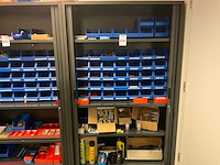 Inhoud kast diverse gereedschappen - afbeelding 1 van  21
