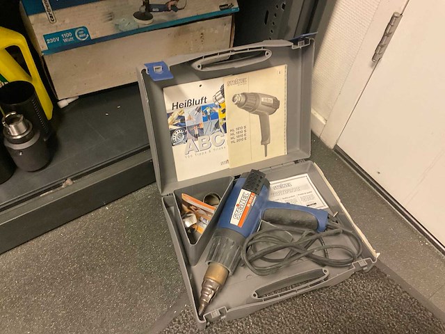 Inhoud kast diverse gereedschappen - afbeelding 13 van  21