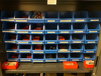 Inhoud kast diverse gereedschappen - afbeelding 18 van  21