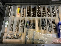 Inhoud kastlades - afbeelding 8 van  12
