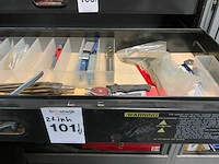 Inhoud kastlades - afbeelding 2 van  14