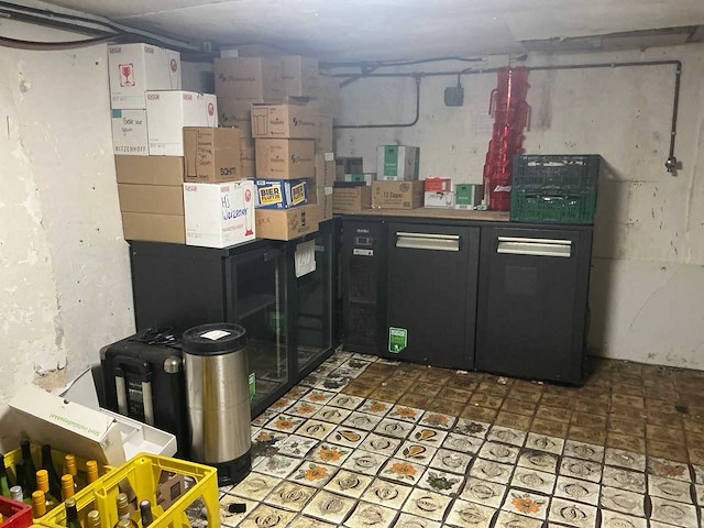 Inhoud kelderruimte restaurant - afbeelding 12 van  46