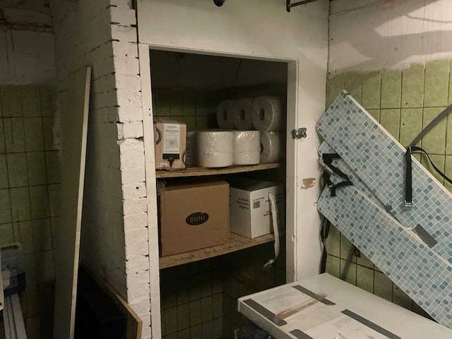Inhoud kelderruimte restaurant - afbeelding 31 van  46