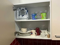 Inhoud keuken met losse keukenapparatuur - afbeelding 3 van  17