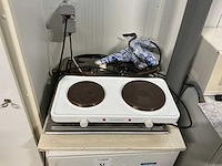 Inhoud keuken met losse keukenapparatuur - afbeelding 15 van  17