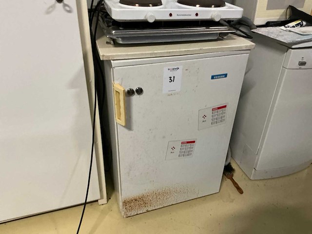 Inhoud keuken met losse keukenapparatuur - afbeelding 16 van  17