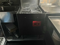 Inhoud keuken restaurant (1e etage) - afbeelding 4 van  45