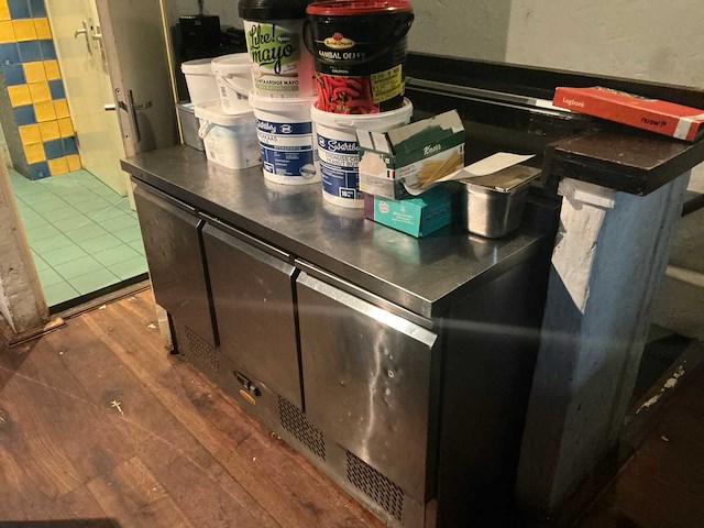 Inhoud keuken restaurant (1e etage) - afbeelding 24 van  45