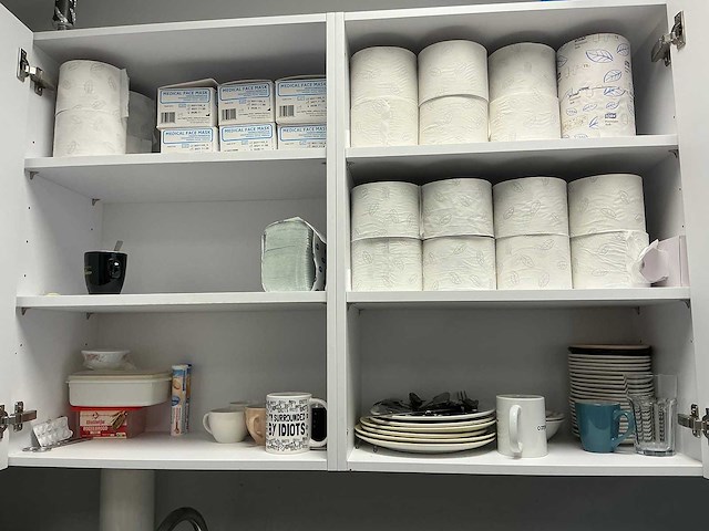 Inhoud keuken - afbeelding 4 van  4