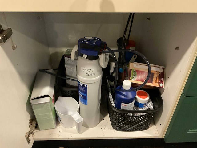 Inhoud keuken - afbeelding 30 van  35