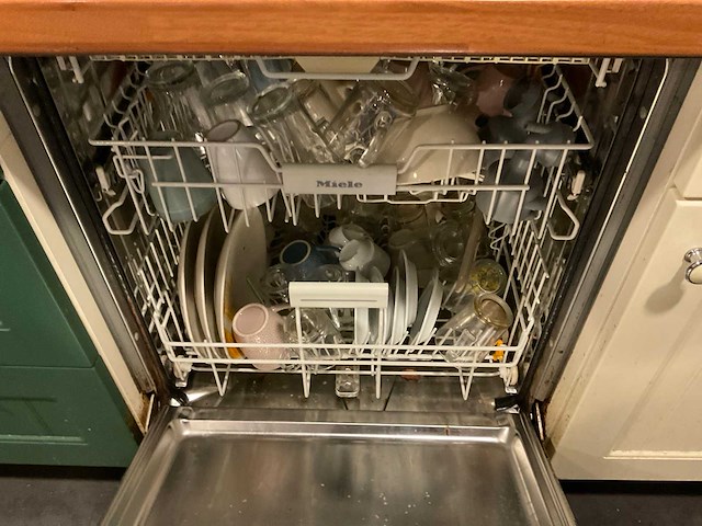 Inhoud keuken - afbeelding 34 van  35