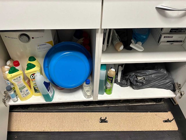 Inhoud keuken - afbeelding 3 van  9