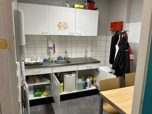 Inhoud keuken - afbeelding 1 van  6