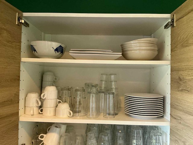 Inhoud keuken - afbeelding 13 van  19