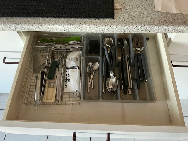 Inhoud keuken - afbeelding 6 van  8