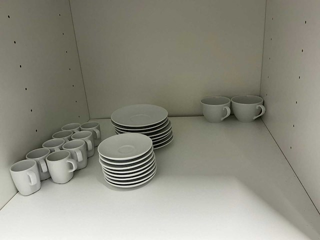 Inhoud keuken - afbeelding 13 van  23