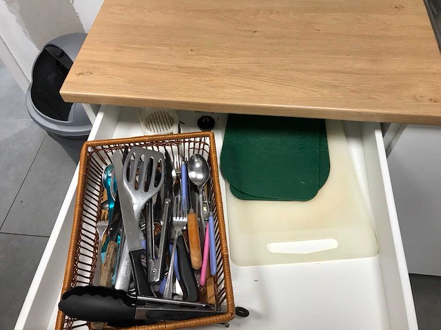 Inhoud keuken - afbeelding 13 van  15