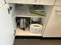 Inhoud keuken. - afbeelding 3 van  16