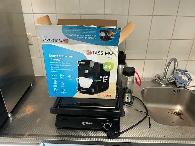Inhoud keuken. - afbeelding 10 van  16