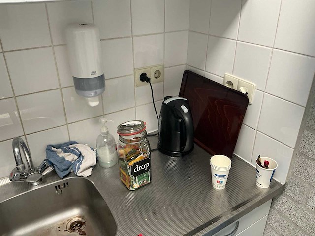 Inhoud keuken. - afbeelding 11 van  16