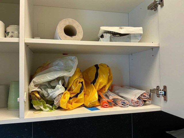 Inhoud keuken - afbeelding 7 van  9