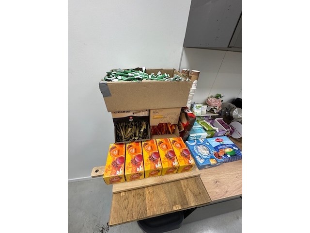 Inhoud keuken - afbeelding 4 van  6