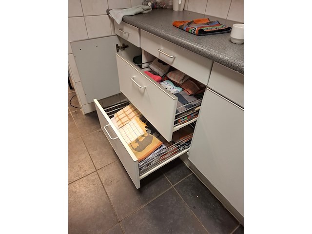 Inhoud keuken - afbeelding 13 van  16